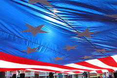 Giant Flag: 